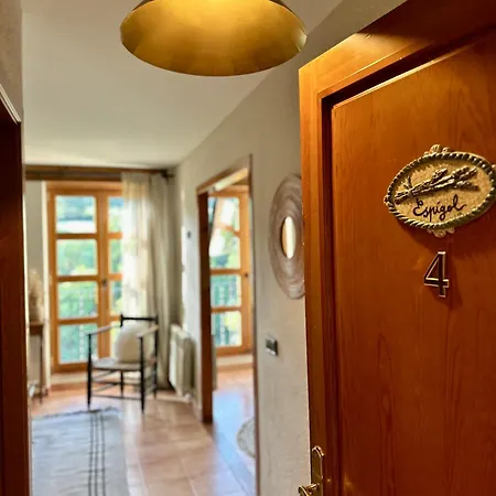 L'hotelet D'estamariu Cal Teixidor 3* Эстамариу