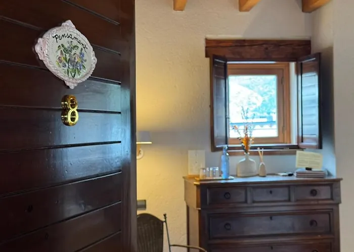 L'hotelet D'estamariu Cal Teixidor 3* Эстамариу